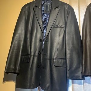 Size L knobles and carter